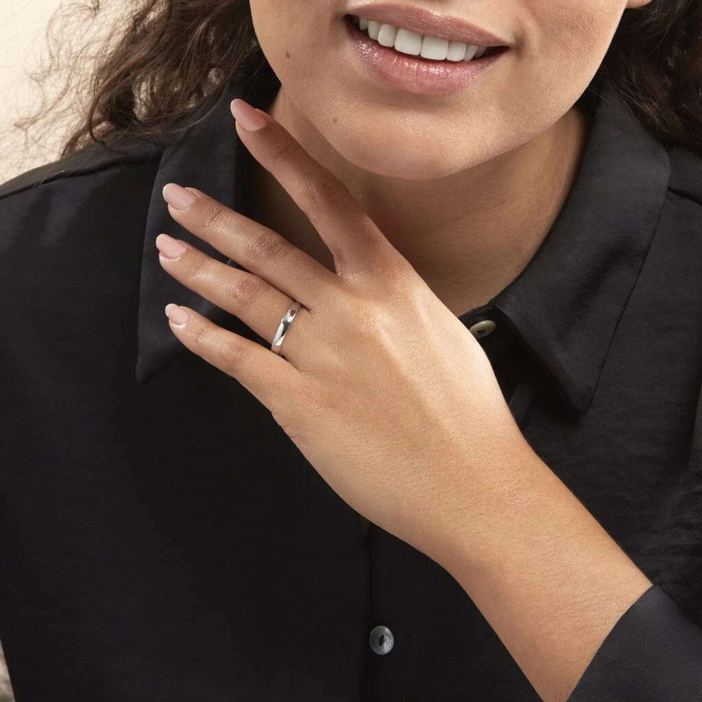 Alliance Meredithe Demi Jonc Classique Or Blanc 5 Alliance Meredithe Demi Jonc Classique Or Blanc – Image 5