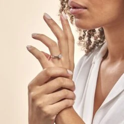 Bague Solitaire Grace Or Blanc Diamant 9 Bague Solitaire Grace Or Blanc Diamant -Bijouterie Pas Chère B3DFBDW01D model1