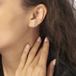 Boucles D'oreilles Puces Giana Or Blanc Topaze Et Oxyde De Zirconium -Bijouterie Pas Chère B3OFBTB510 model0