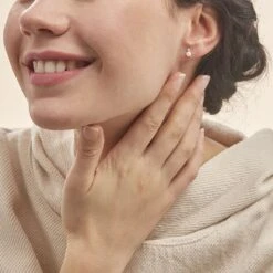 Boucles D'oreilles Puces Eolande Or Blanc Perle De Culture Et Oxyde -Bijouterie Pas Chère B3OFBU2082 model0