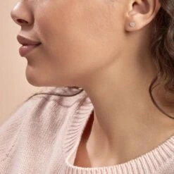 Boucles D'oreilles Puces Daria Coeur Plein Or Jaune Oxyde De Zirconium -Bijouterie Pas Chère B3OFJZW574 model0