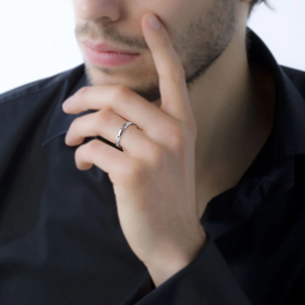 Alliance Hercule Striee Demi Jonc Classique Or Blanc 4 Alliance Hercule Striee Demi Jonc Classique Or Blanc – Image 4