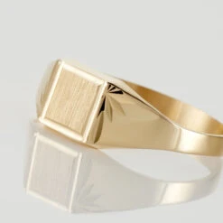 Chevalière Or Jaune 7 Chevalière Or Jaune -Bijouterie Pas Chère B7HFJW0007 view3