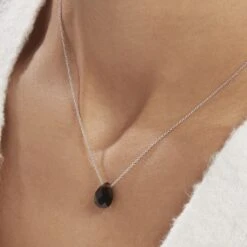 Collier Alvena Argent Blanc Rhodié Agate Noir -Bijouterie Pas Chère FACFBFN011 model1