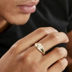 Chevalière Henry Plaque Or Jaune -Bijouterie Pas Chère FQHHJW0131 model1