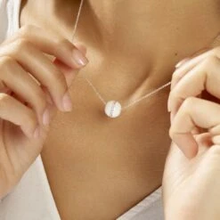 Collier Nina Cera Argent Blanc Strass Et Céramique 9 Collier Nina Cera Argent Blanc Strass Et Céramique -Bijouterie Pas Chère MACFBXW129 model1